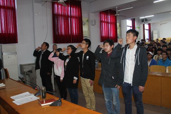南阳工业学校学生入党